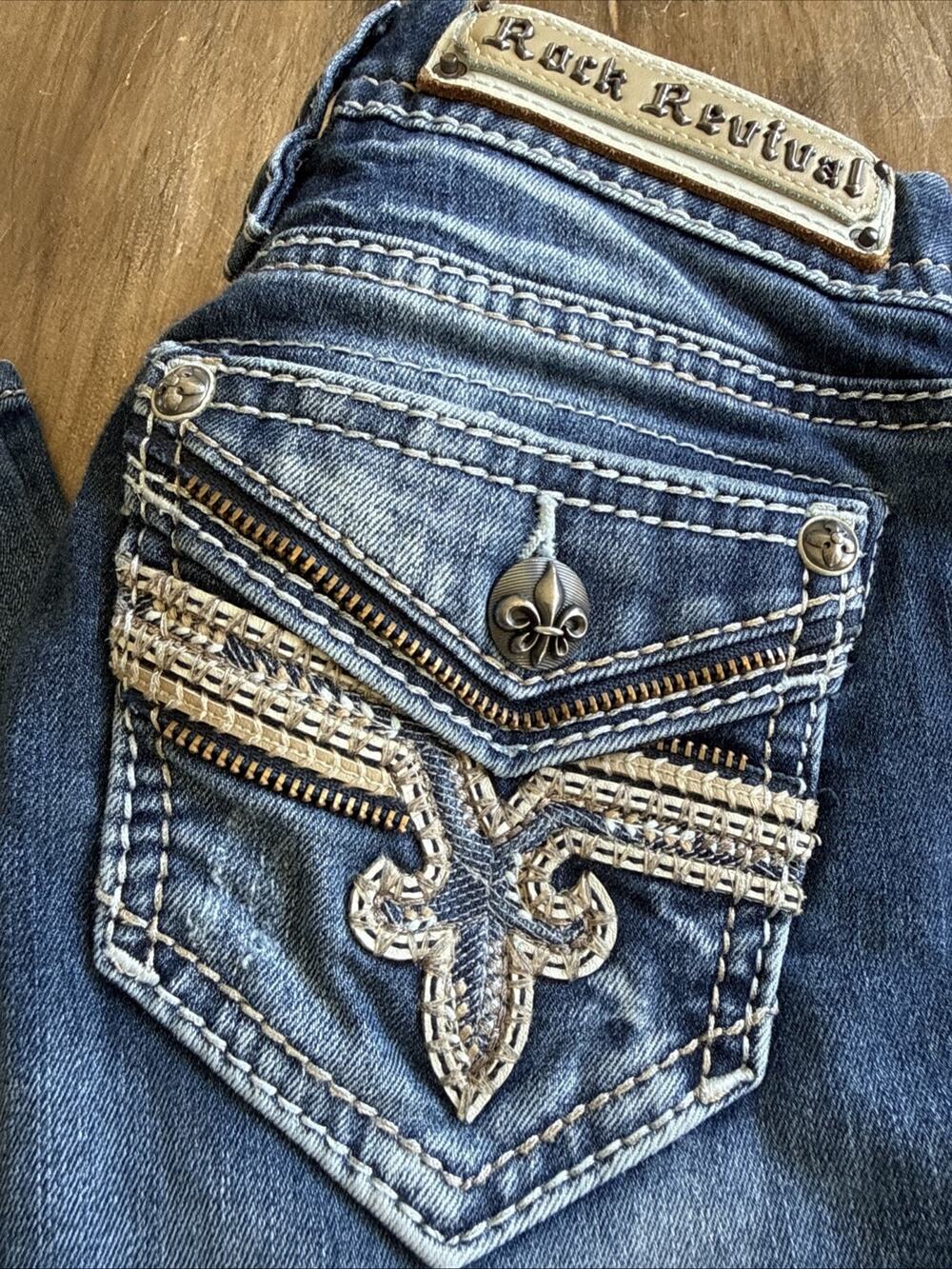 Rock Revival Lam Mid‑Rise Skinny Jeans Stonewashed Blue Fleur De Lis Women’s 24